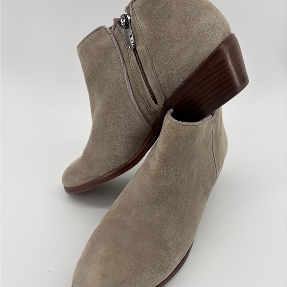 Sam Edelman Women's Size 7 Ankle Boot Taupe Gray Suede Zip - Picture 5 of 10